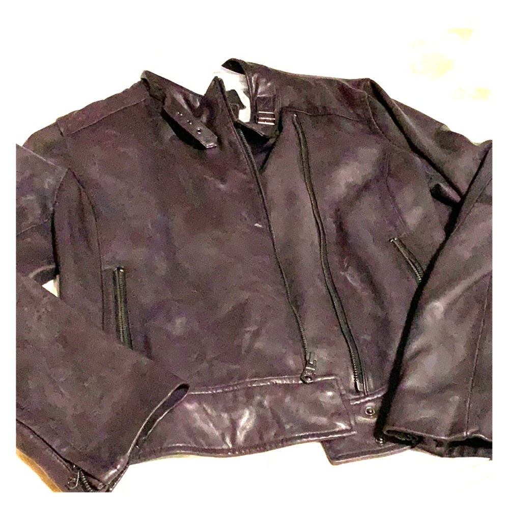 Women’s leather jacket